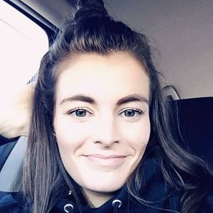 Meet your Posher, Candice